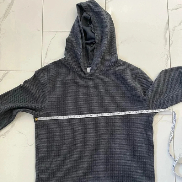 KUWALLATEE/ Grey waffle knit hoodie/ Size US L - Picture 11 of 12